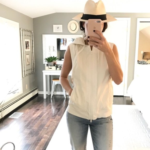 Adidas Stella McCartney white hooded vest - Picture 1 of 8